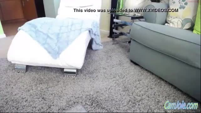Lovense cumshow - sexy latino camgirl shaking and screaming camjoie.com